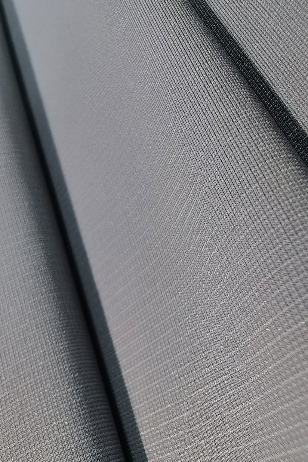 4020 Dual-Faced Fine Roman Knit Fabric with UV Protection for Activewear & Menswear