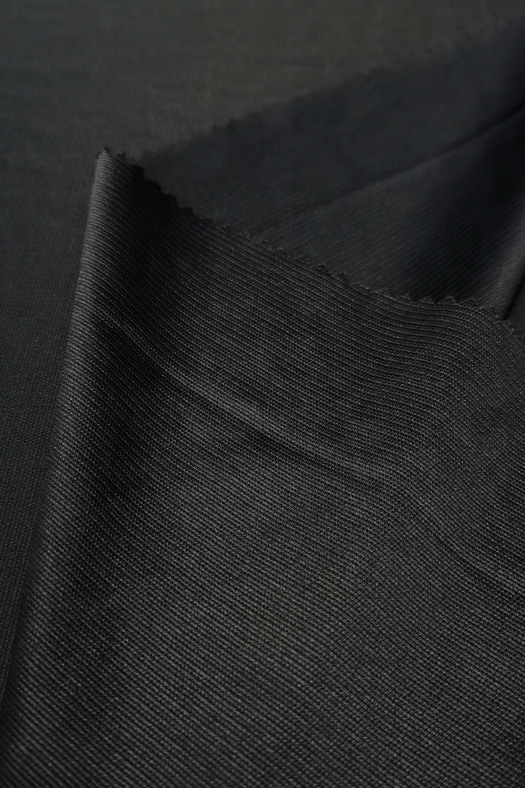 High-Performance Semi-Matte Polyester 50D Milk Silk Interlayer Fabric – Lightweight & Ultra Dry