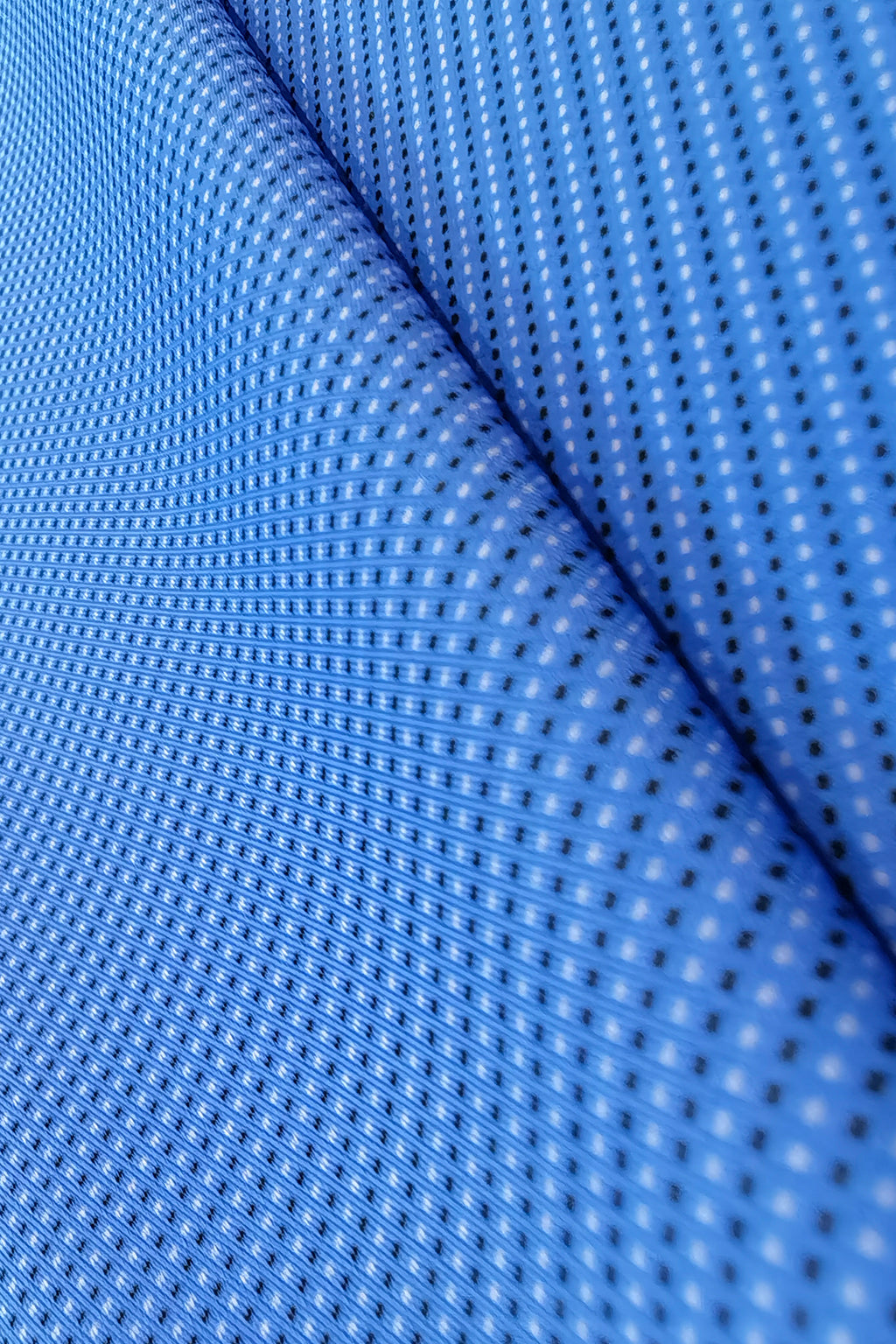 30D Nylon-Polyester Small Dot Jacquard – UV Protection & Cooling Fabric for Activewear & Menswear